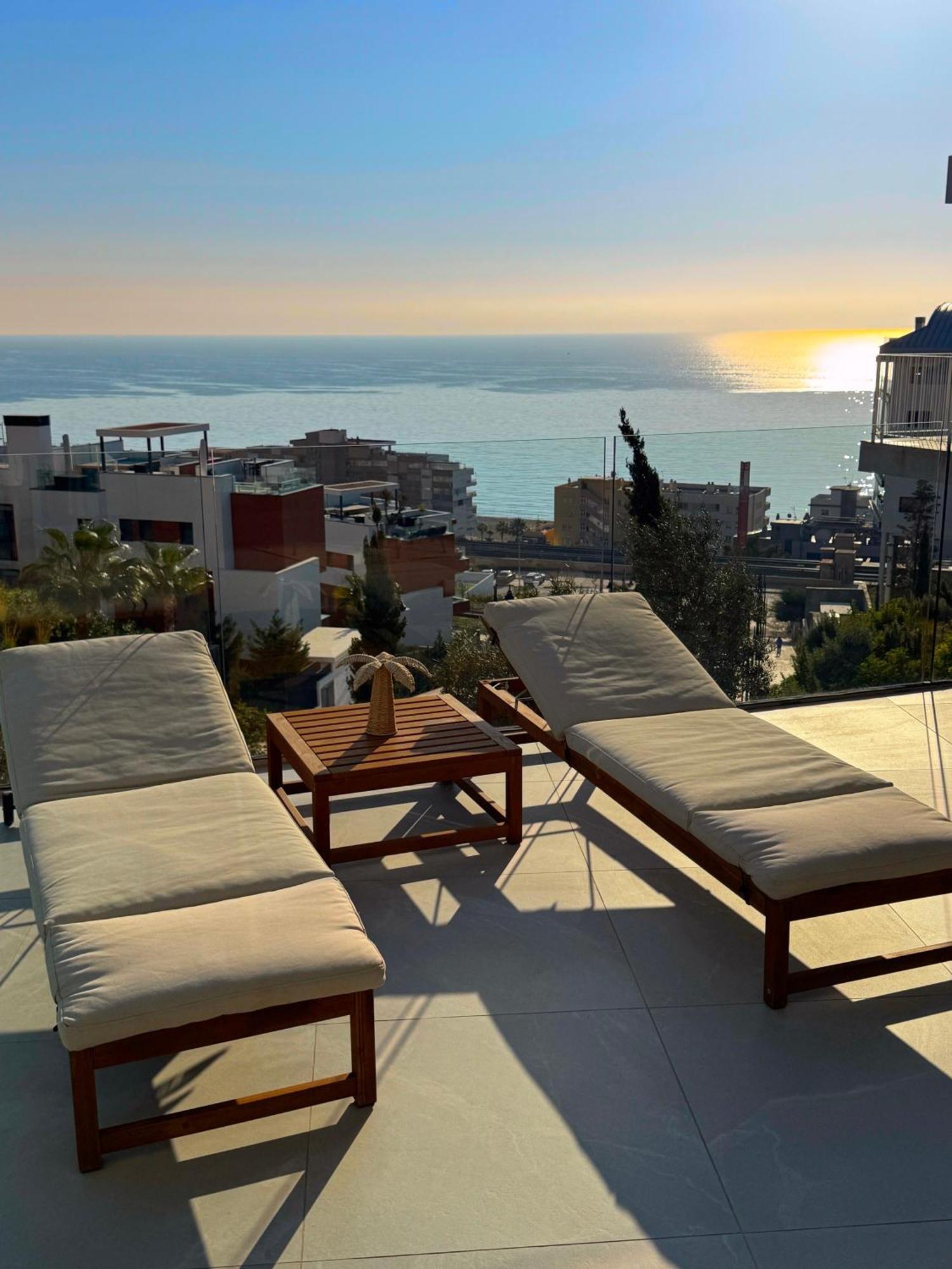 Med Two Luxury With Sea View Lägenhet